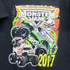 Monster Jam 2017 Path of Destruction Shirt. Size large 100% Cotton. Grave Digger